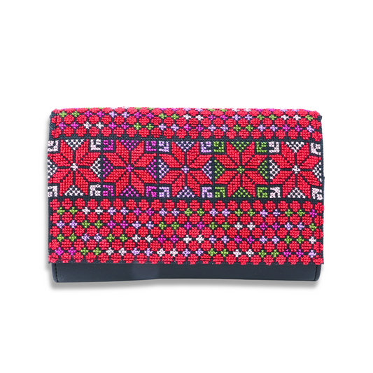 Casual Crossbody Leather Bag with Embroidery and Cross-Stitch Detail (22x16 cm)